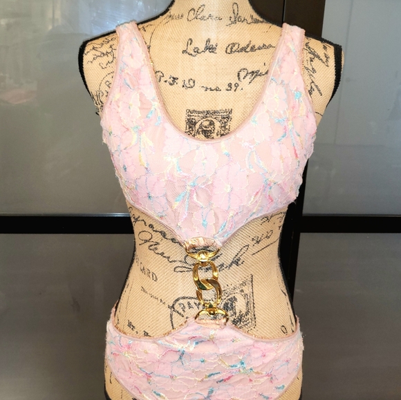 🩱Boutique Women's Rose Gold Monokini high cut sexy one-piece swimsuit - Picture 9 of 14